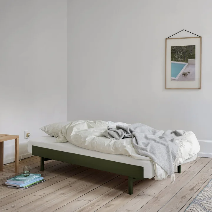 Moebe - Bed, 90 - 180 cm, H 39 cm / pine green