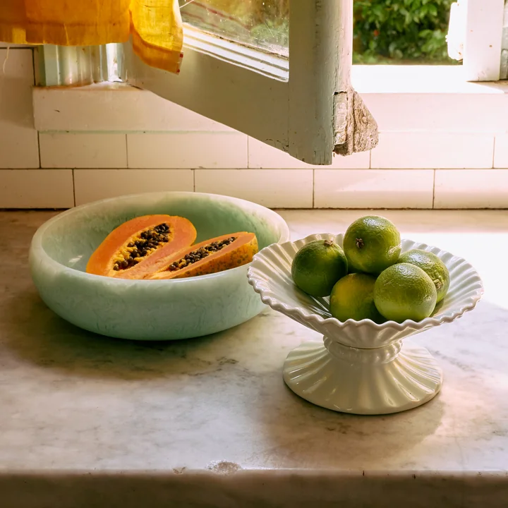 HKliving - New Classics Ribble bowl with foot, medium