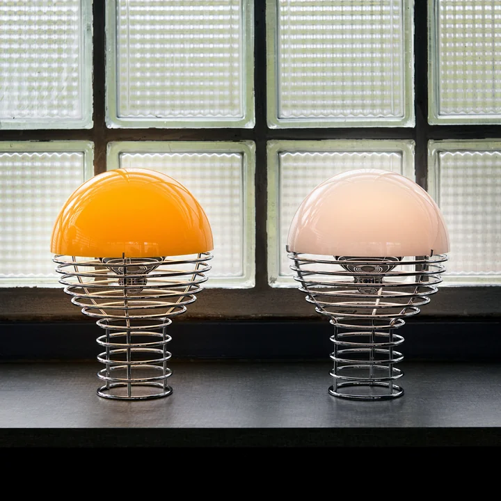 Verpan - Wire LED table lamp with rechargeable battery, Ø 18 cm, chrome / orange and chrome / white