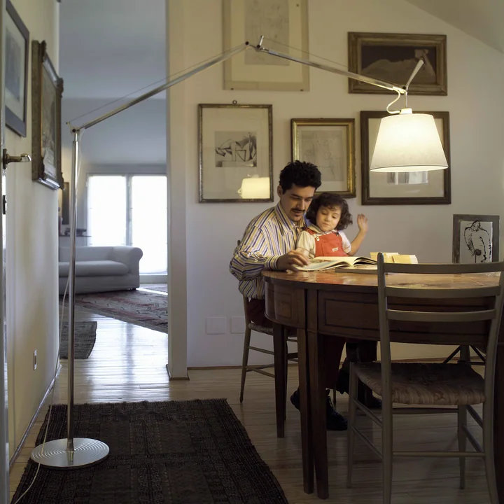 Tolomeo Mega floor lamp with dimmer by Artemide