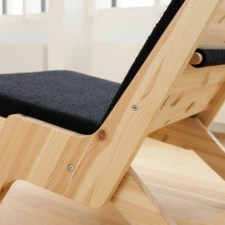 Karup Design - Sway Lounge Chair with seat cushion, natural pine / midnight grey