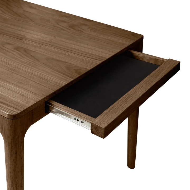 Umage - Heart'n'Soul Dining table, walnut