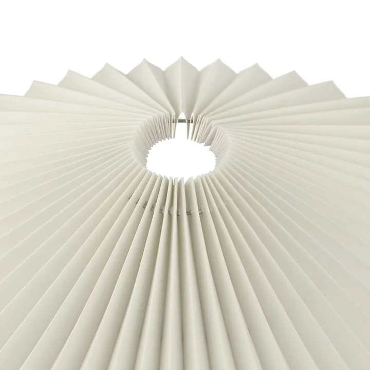 Taite table lamp, lily white by Blomus
