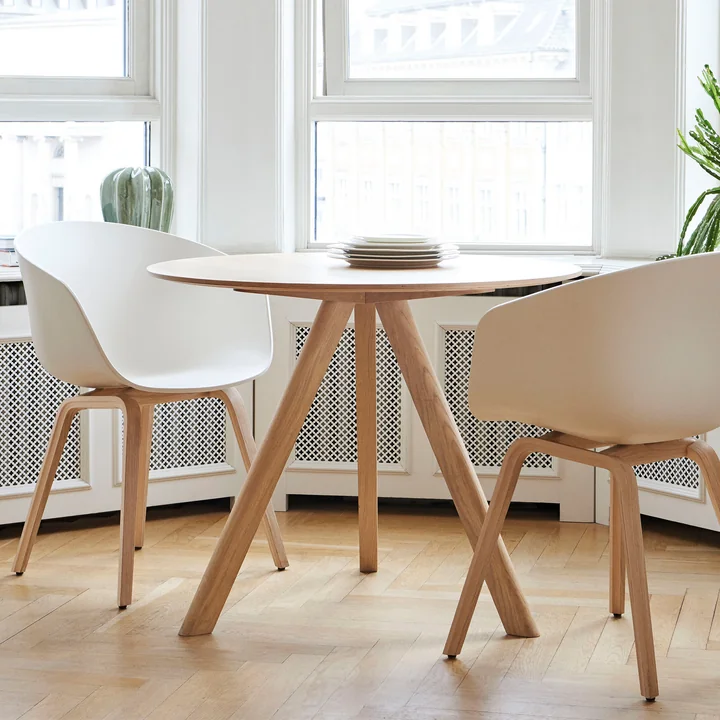 HAY - Copenhague CPH20 2. 0 Table Ø 90 cm, lacquered oak / white laminate