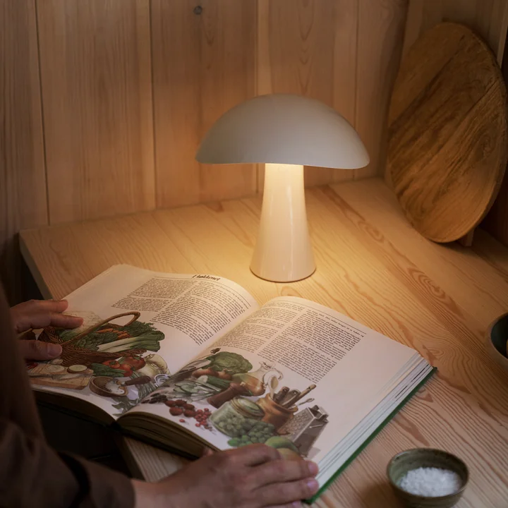 Louis Poulsen - Rumee 220 Portable rechargeable LED table lamp, cloud white