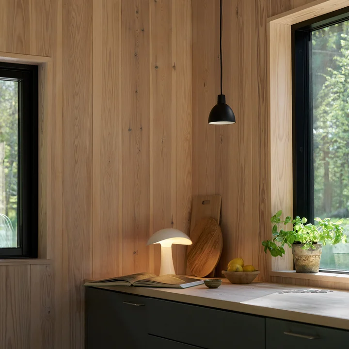 Louis Poulsen - Rumee 220 Portable rechargeable LED table lamp, cloud white