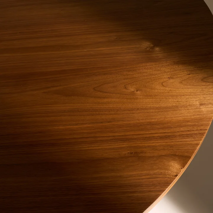 Gubi - Tavolo a Dischi Dining table, American walnut