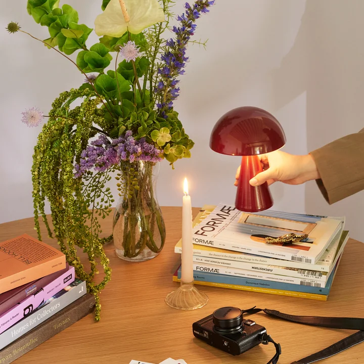 Hübsch Interior - Mush rechargeable table lamp, mini, red