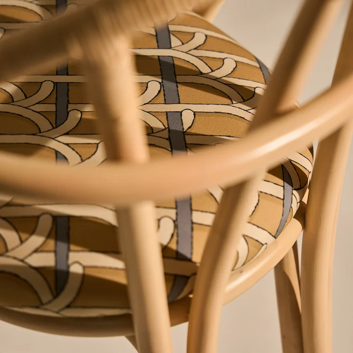 Gubi - Bistra armchair