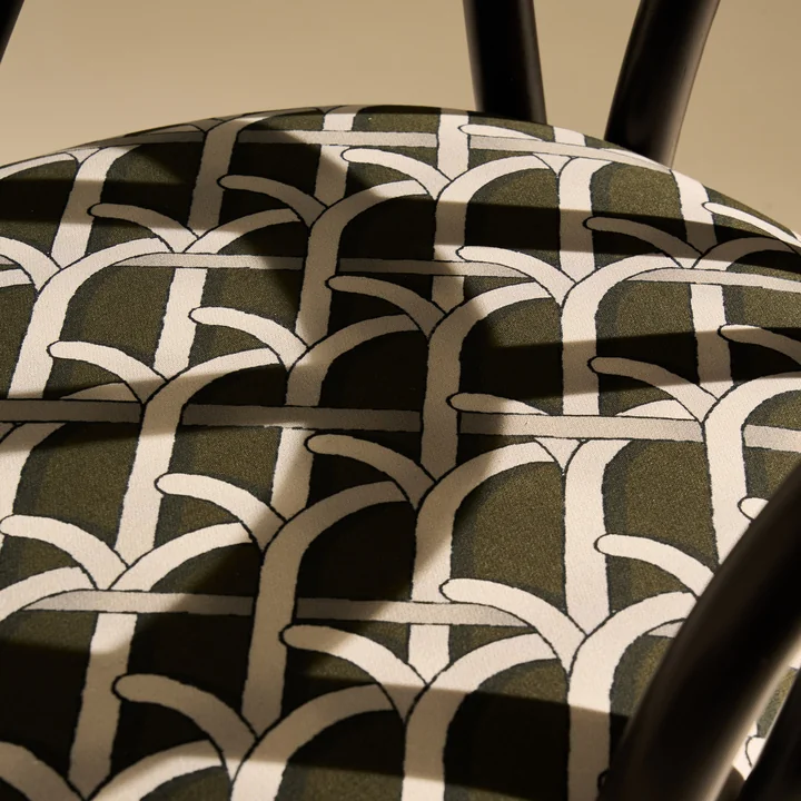 Gubi - Bistra armchair