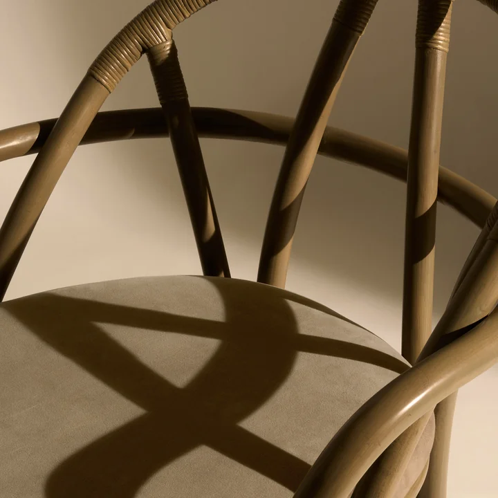 Gubi - Bistra lounge chair