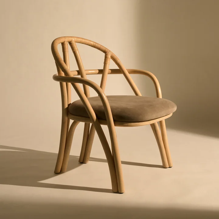 Gubi - Bistra lounge chair