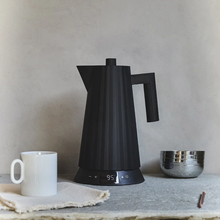 Alessi - Plissé kettle with temperature control