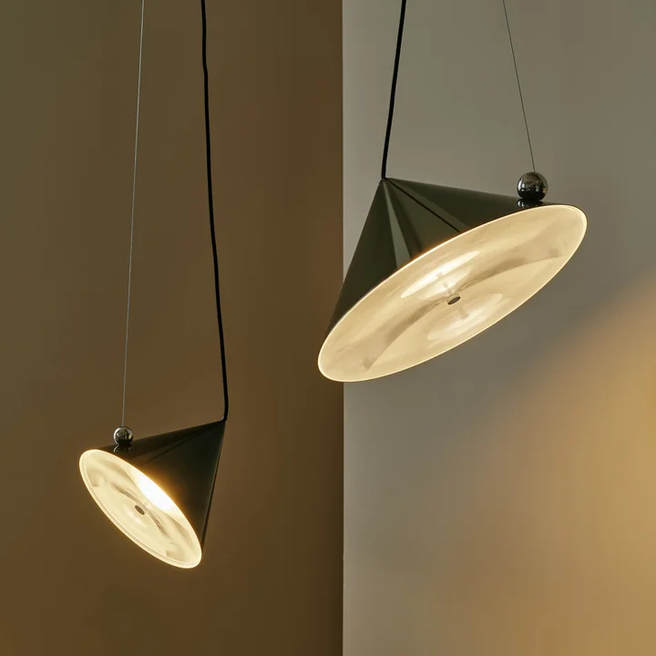 Tom Dixon - Pose LED pendant light, Ø 25 cm, kelp