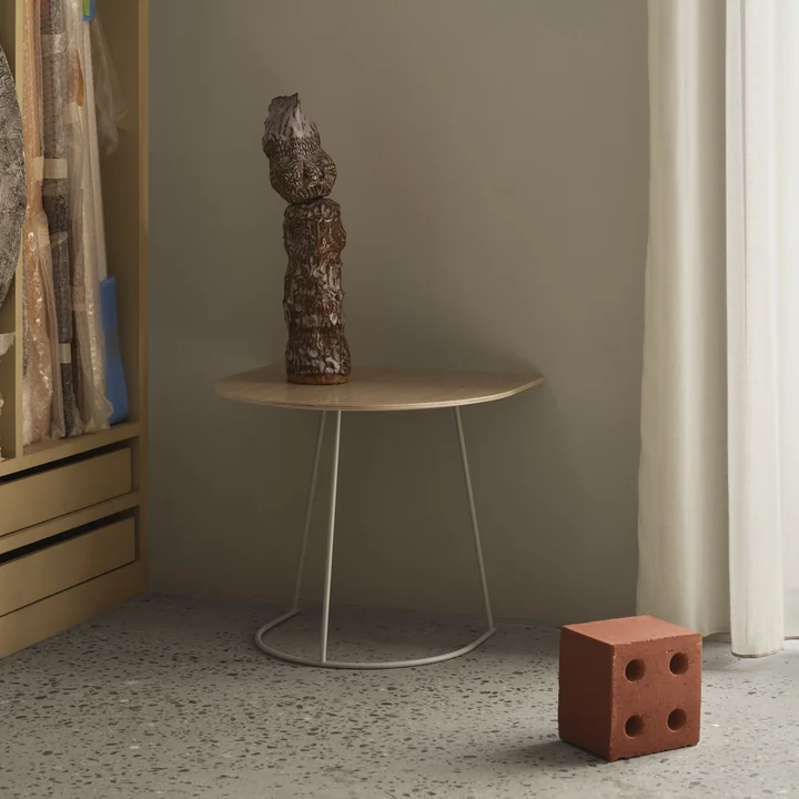 Muuto - Airy Coffee Table, Half Size, lacquered oak / off-white