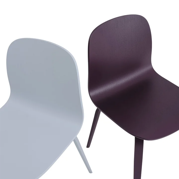 Muuto - Visu Chair, light blue and dark plum