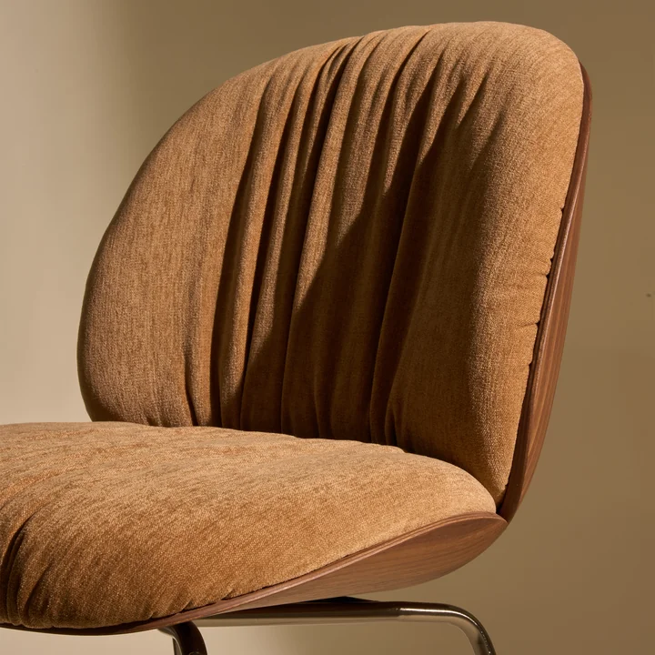 Gubi - Beetle Soft Chair, front upholstered, black chrome / walnut seat shell / Belsuede Special FR Dedar (132)