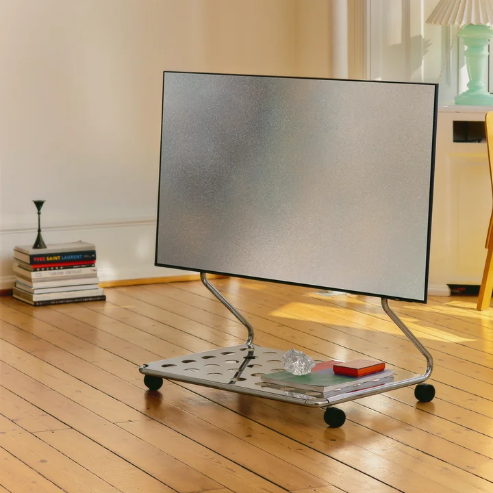 Pedestal - Disco TV stand, 40 - 70 inch, chrome