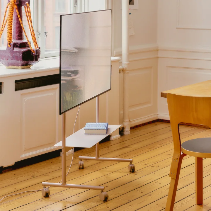 Pedestal - Rover TV stand, 40 - 70 inch