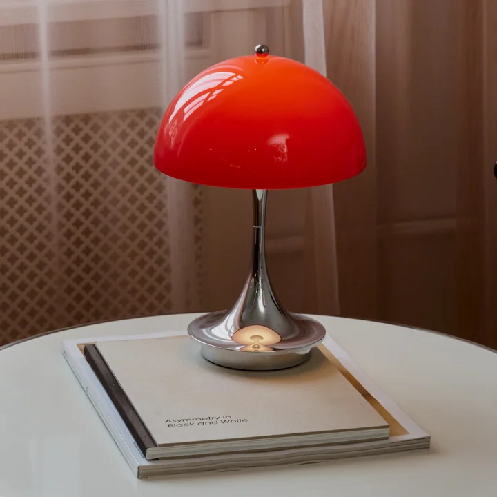Louis Poulsen - Panthella 160 Portable V3 rechargeable LED table lamp, chrome / original opal red