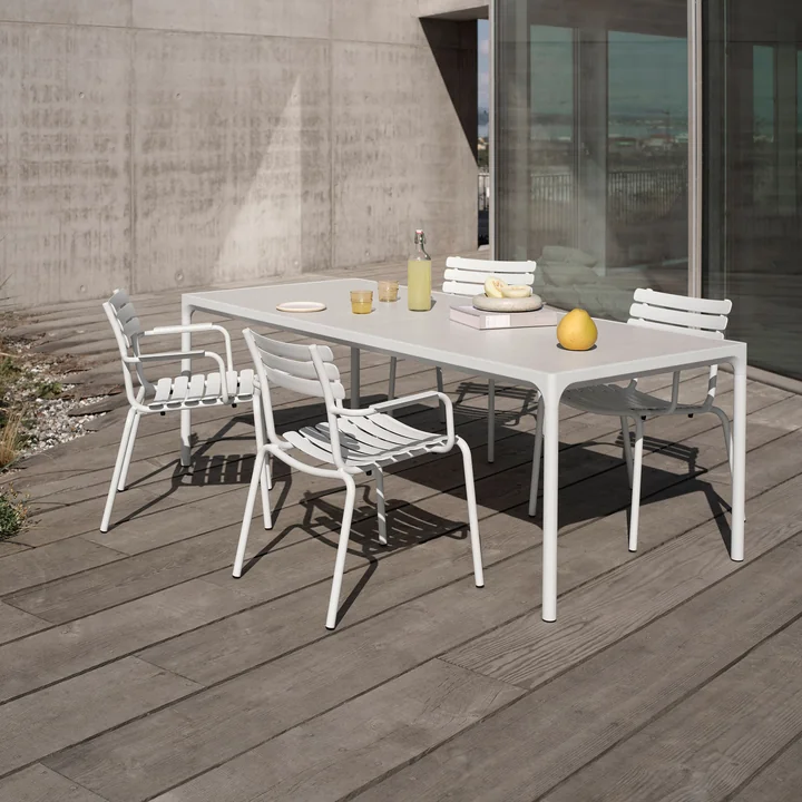 HOUE - FOUR Outdoor table