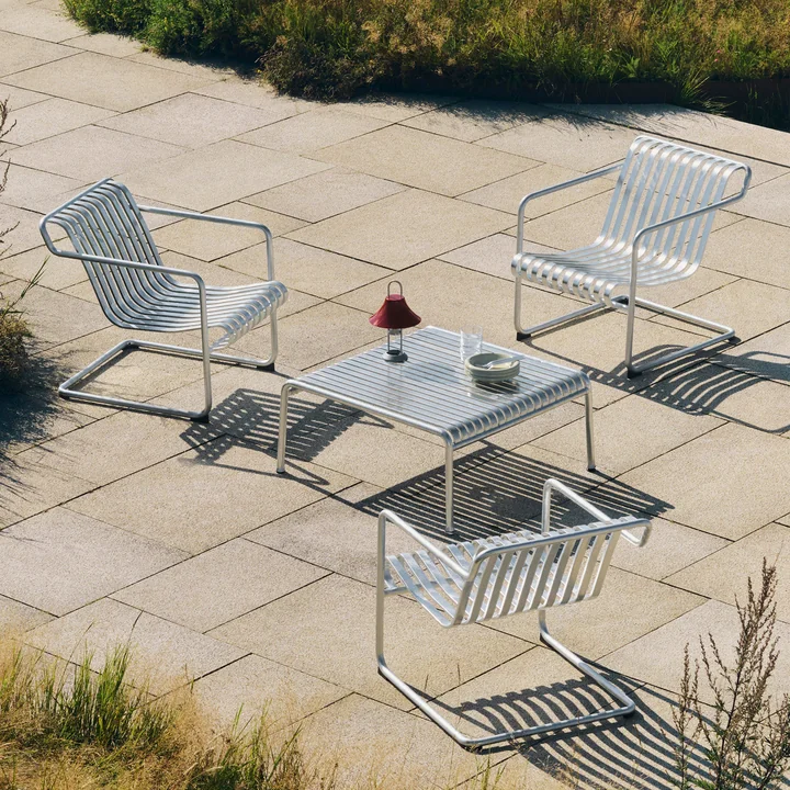 HAY - Palissade Cantilever Lounge Chair Low, hot galvanized