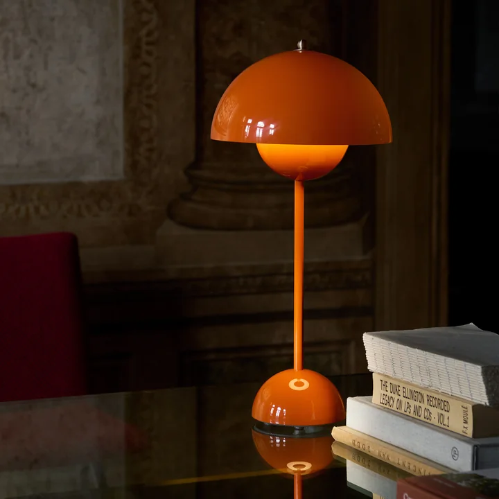 & Tradition - FlowerPot table lamp VP3, zesty orange