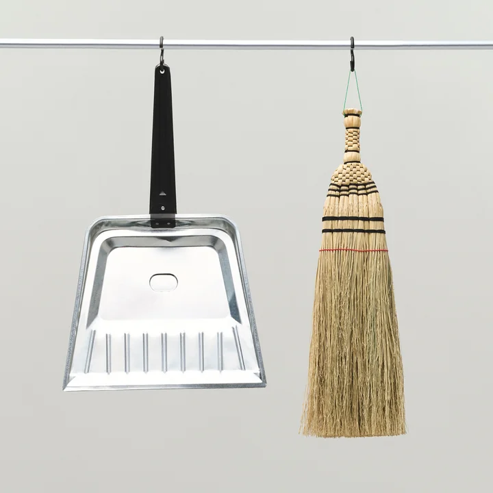 HAY - Outdoor Market Dustpan and hand brush