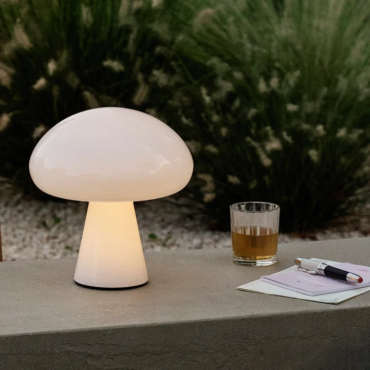 Gubi - Obello LED rechargeable outdoor light, pearl white