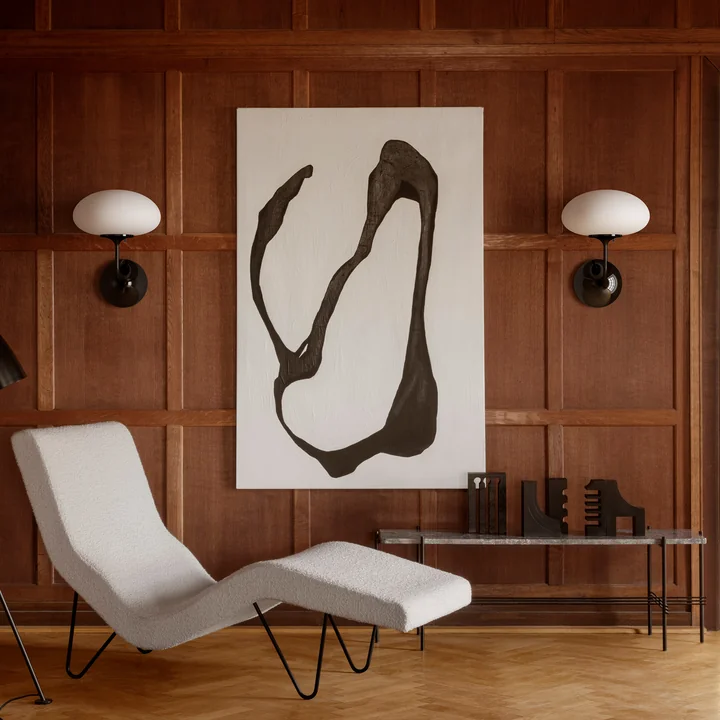 Gubi - Stemlite Wall light, black chrome / opal