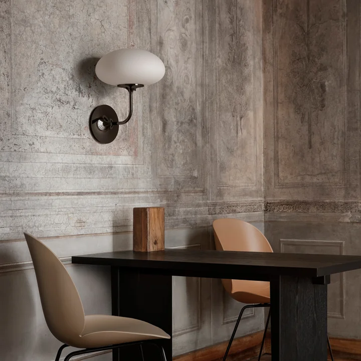 Gubi - Stemlite Wall light, black chrome / opal