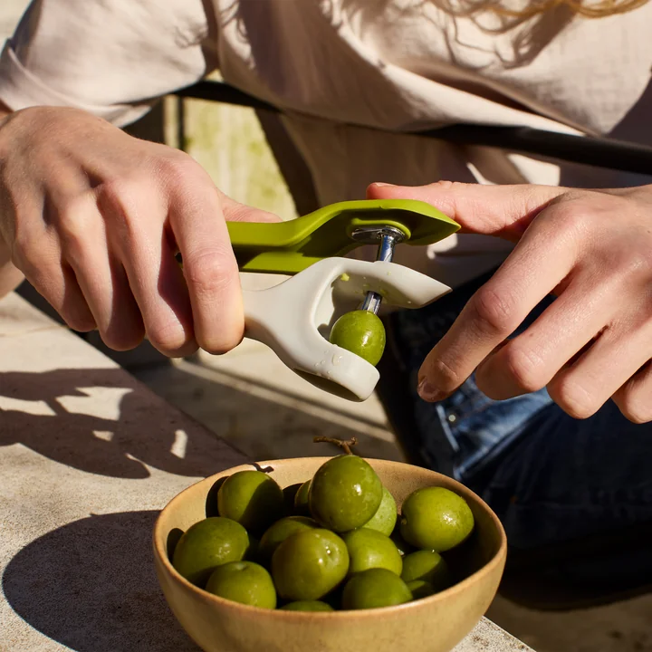 Joseph Joseph - Tweezy 2-in-1 corer, stone / green