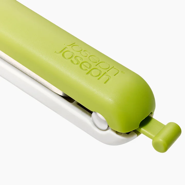 Joseph Joseph - Tweezy 2-in-1 corer, stone / green