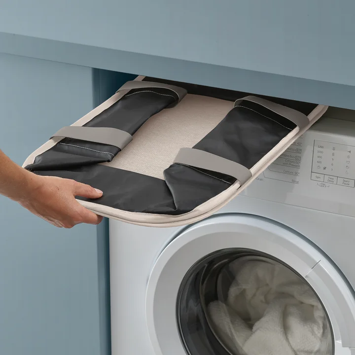 Joseph Joseph - Hold-All foldable laundry basket, ecru