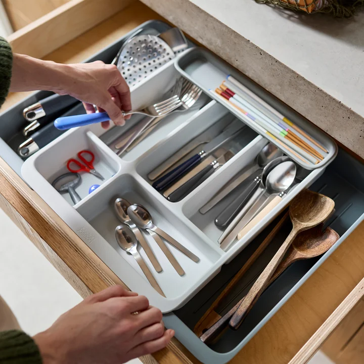 Joseph Joseph - DrawerStore Extendable organizer (8 compartments), light stone