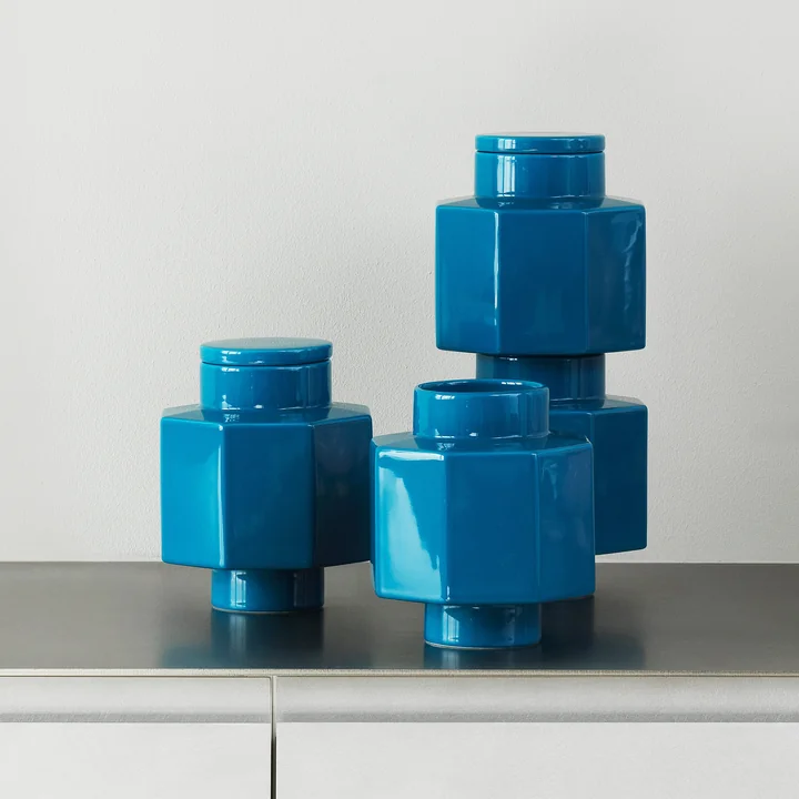 Normann Copenhagen - Deko Object Vase Hexagon with lid, petrol blue