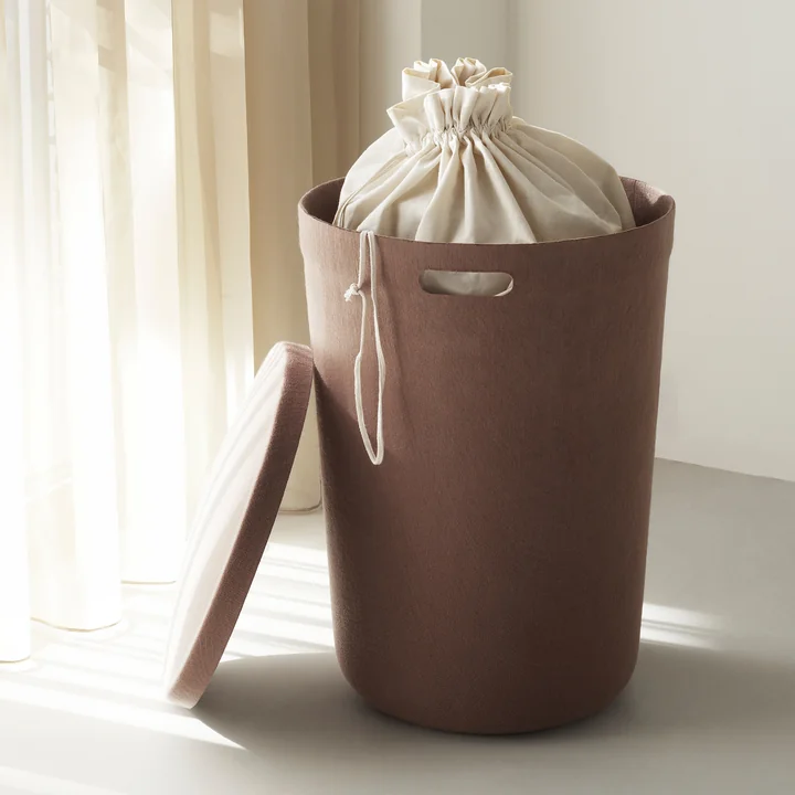 Normann Copenhagen - Hide Laundry basket, brown with cotton bag
