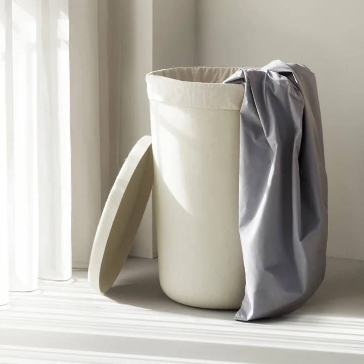Normann Copenhagen - Hide Laundry basket, cream with cotton bag