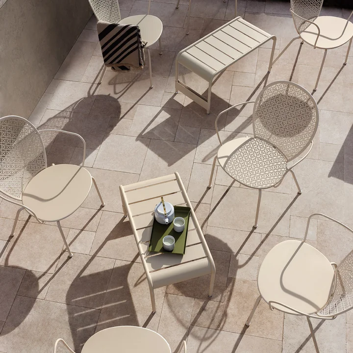 Fermob - Luxembourg wide, low table / garden bench, latte-beige