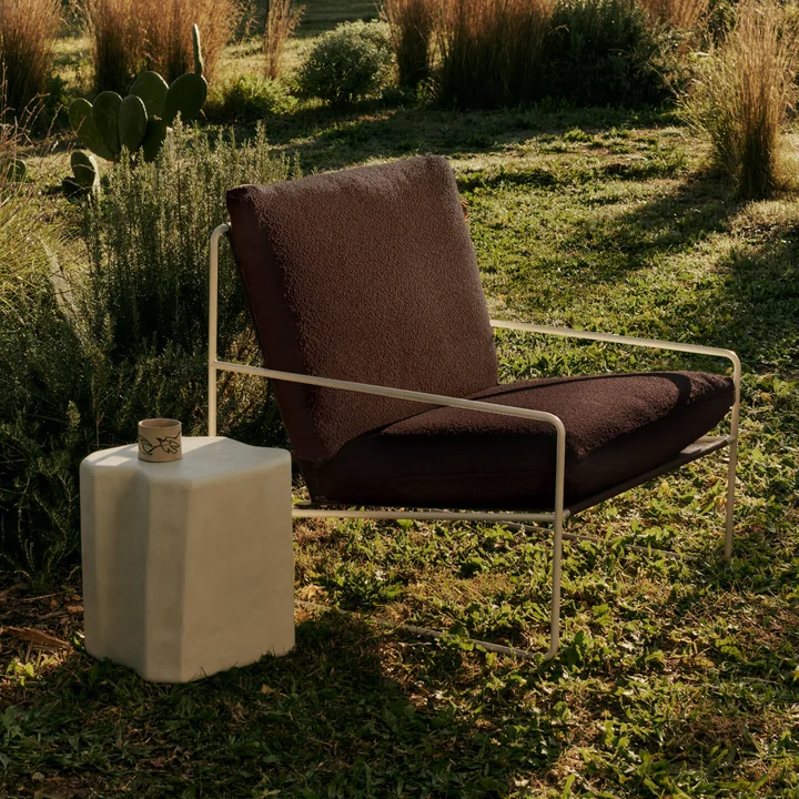 Ferm Living - Desert Outdoor armchair, cashmere / chestnut (Pure Bouclé)