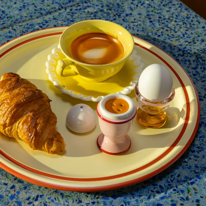 & klevering - Salt and pepper shaker, egg / pink