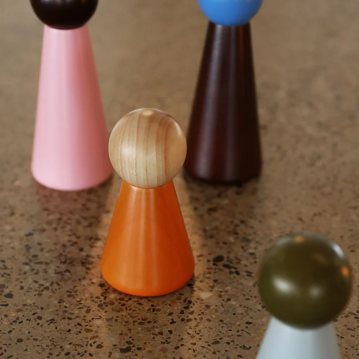 & klevering - Halma salt and pepper mill, H 15 cm, orange / natural