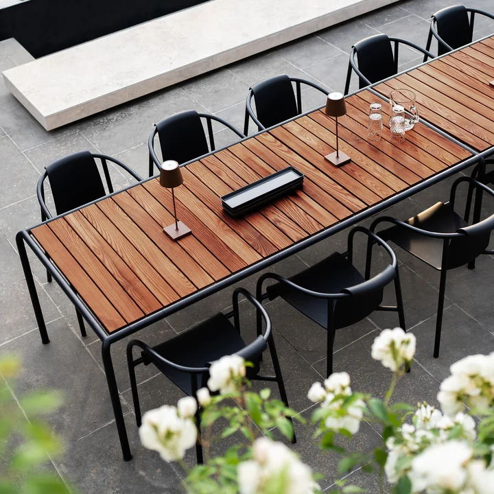 HOUE - AVANTI outdoor dining table, thermo ash / black