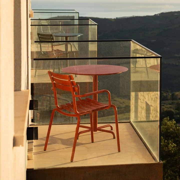 HOUE - Pico Garden table, 4-star frame, cayenne