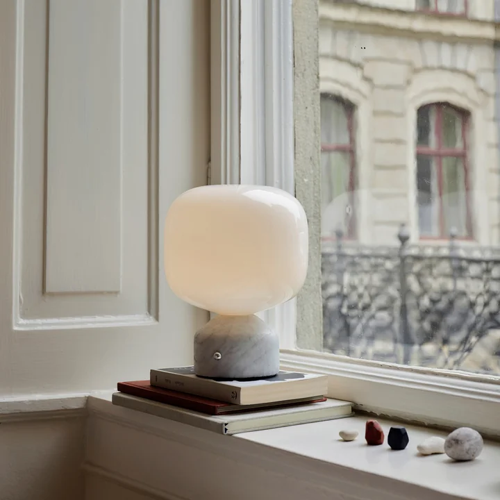 Gejst - MEEMO portable table lamp White Marble