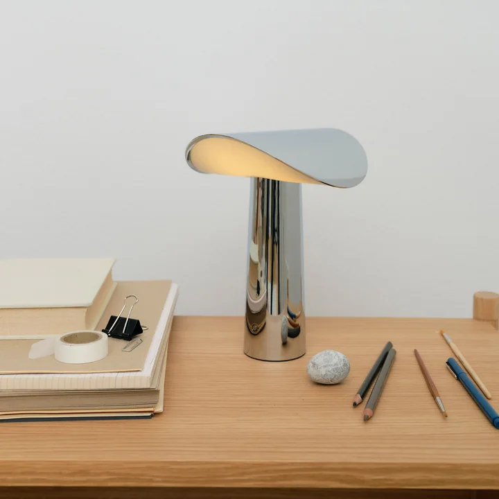 Gejst - LIUM portable table lamp Chrome