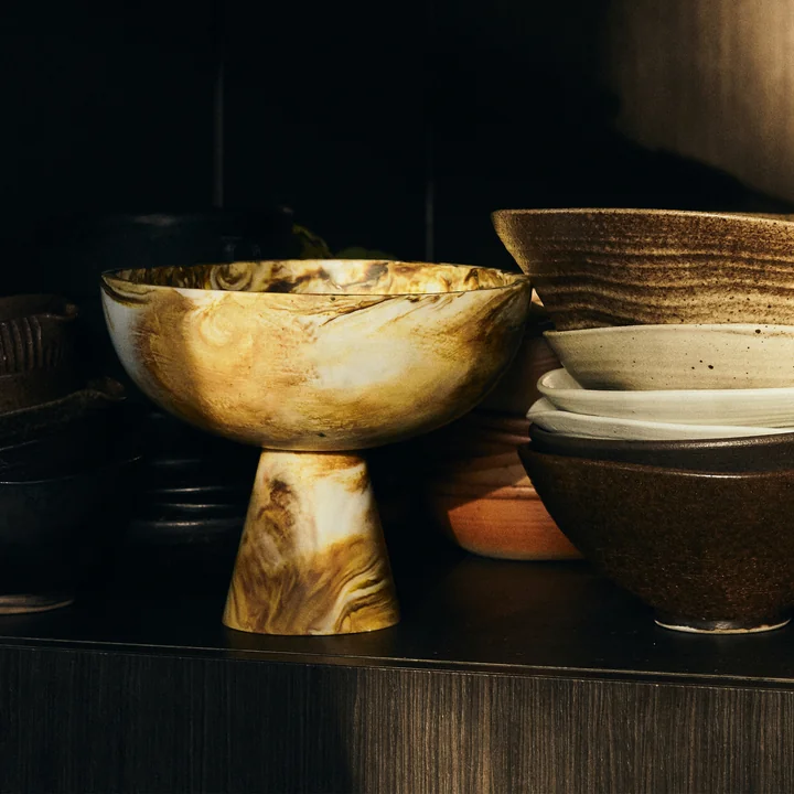 HKliving - Marbled bowl on plinth, ochre