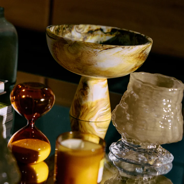 HKliving - Marbled bowl on plinth, ochre