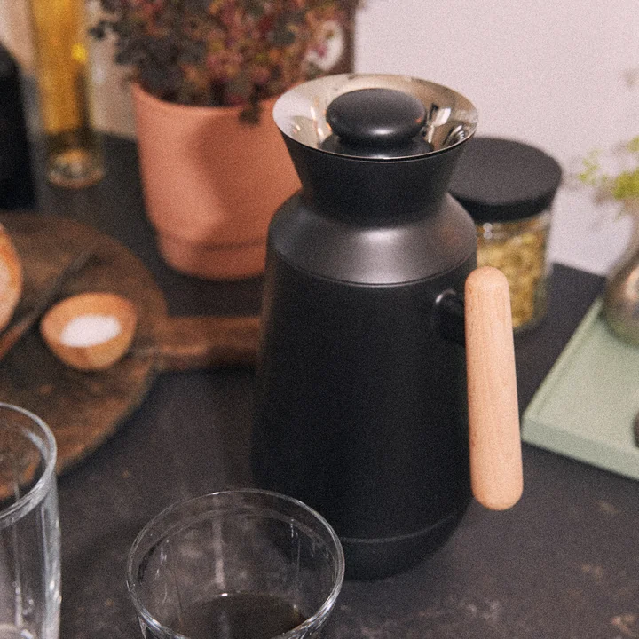 Rosendahl - DayBreak Vacuum jug tall, 1.0 l, black