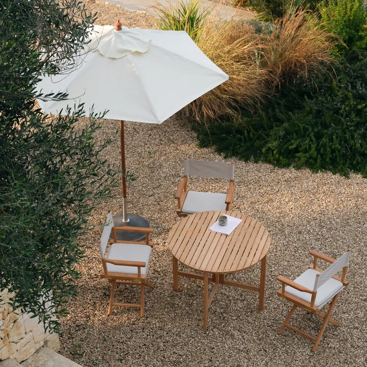 Fritz Hansen - Skagerak Messina parasol, Director's Chair and Selandia table
